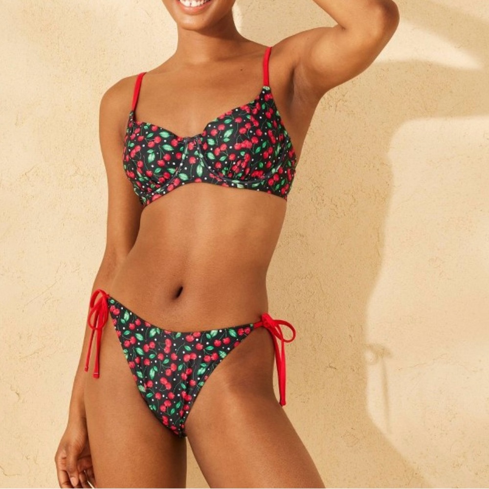 wild fable 2 Piece Bikini Black with Red Cherries Underwire Size XXS NWT